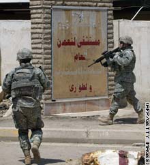story.vert.iraq.hosp.afp.gi.jpg