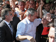 story.bushcrowd.afp.gi.jpg