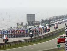 story.afsluitdijk.afp.gi.jpg