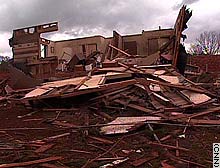 story.tornado3.cnn.jpg